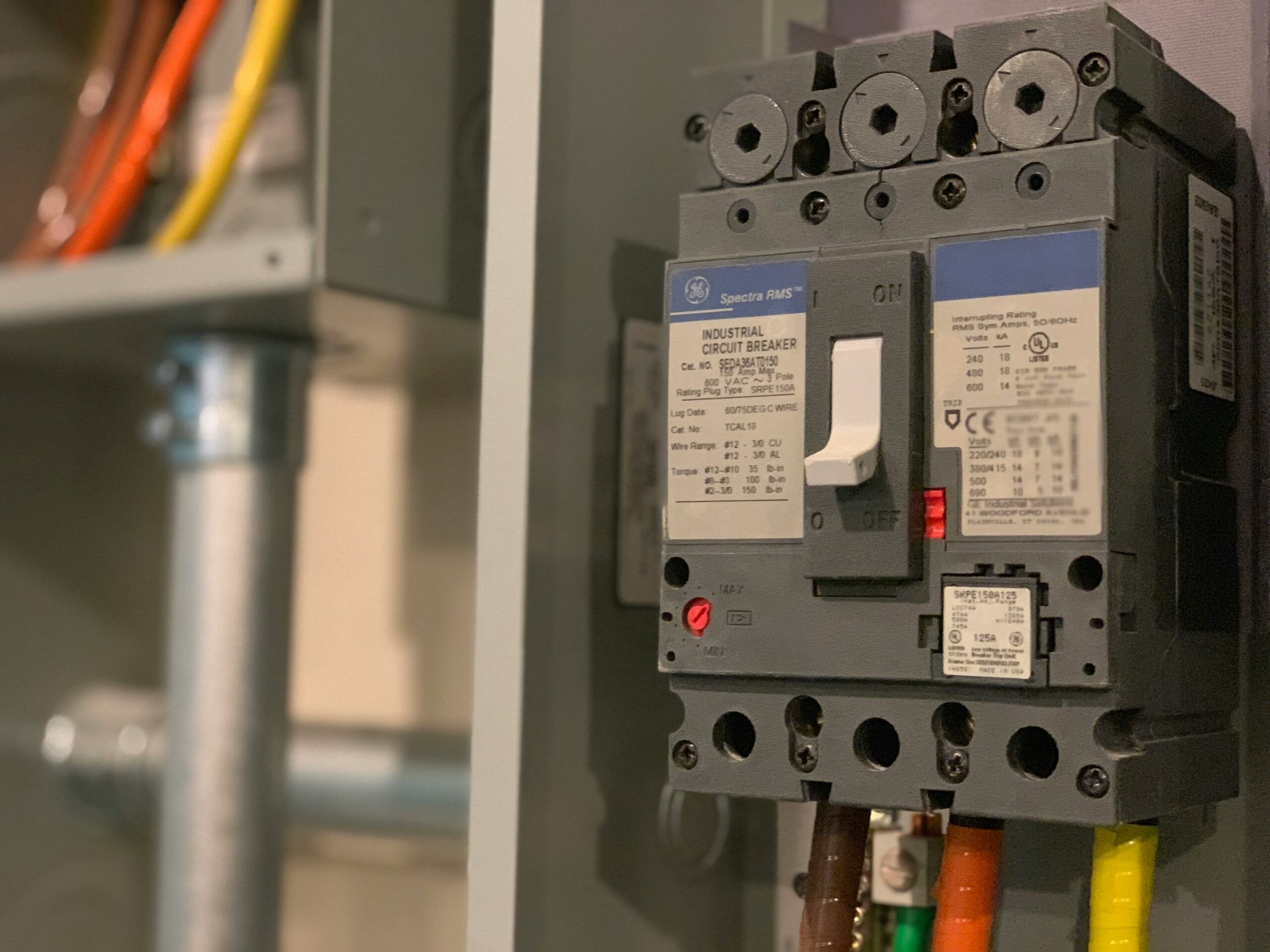 commercial electrical maintenance